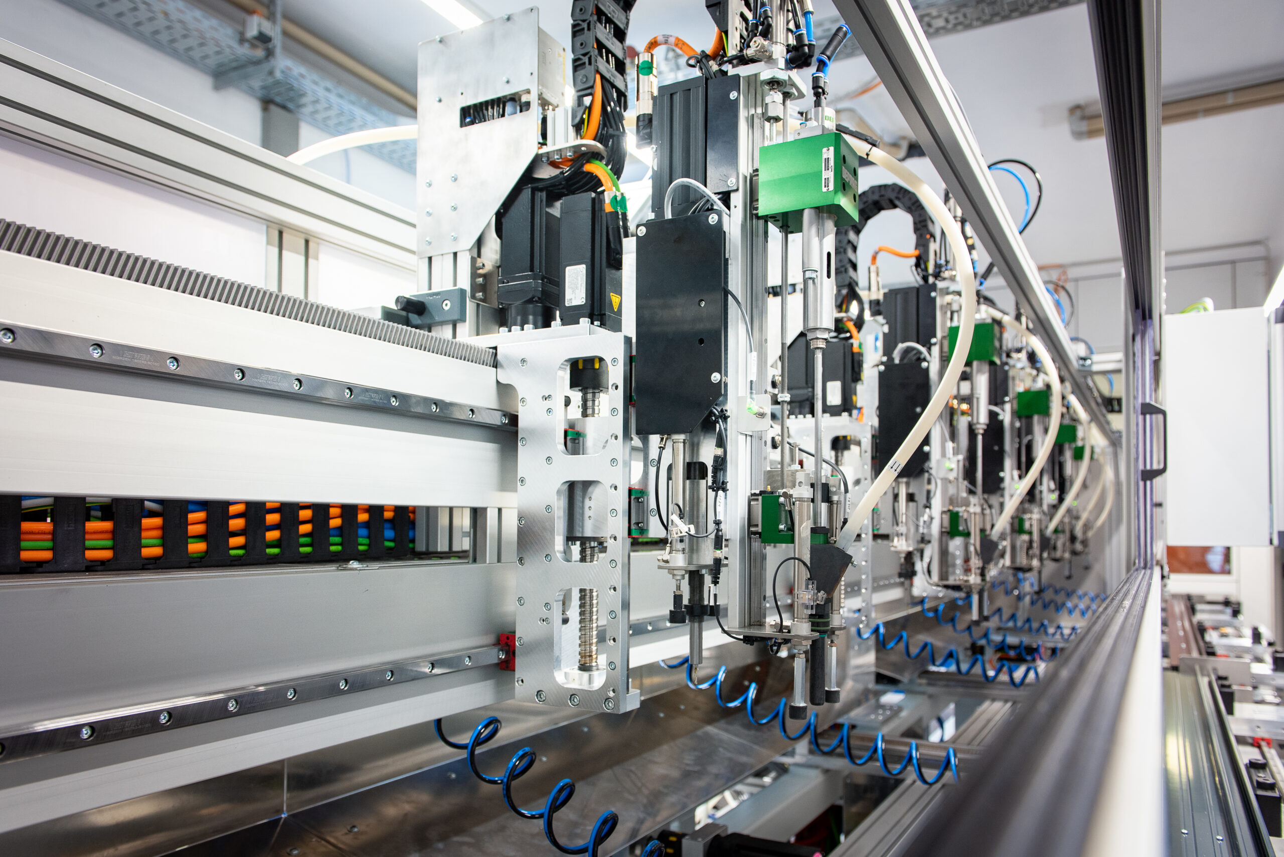Geautomatiseerde Deprag assemblagelijn voor efficiënte en foutloze industriële productie — AWP