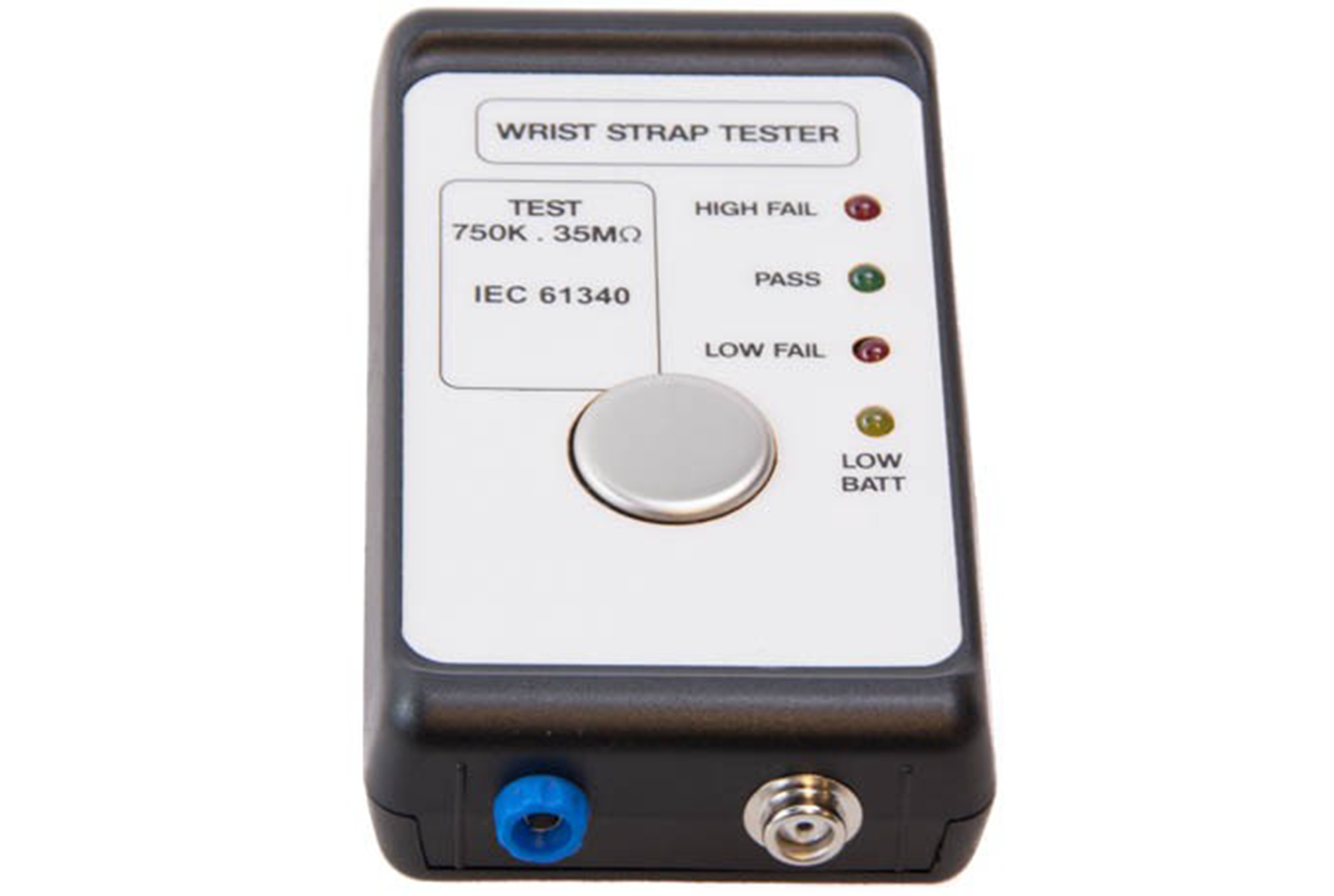 Draagbare ESD-polsbandtester met indicatielampjes voor goed- en afkeurkeuring, ontworpen om snel en eenvoudig de werking van ESD-polsbanden te controleren op de werkplek. Testeur portable de bracelets ESD avec voyants lumineux indiquant la conformité ou la non-conformité, conçu pour vérifier rapidement et facilement le bon fonctionnement des bracelets ESD sur le lieu de travail