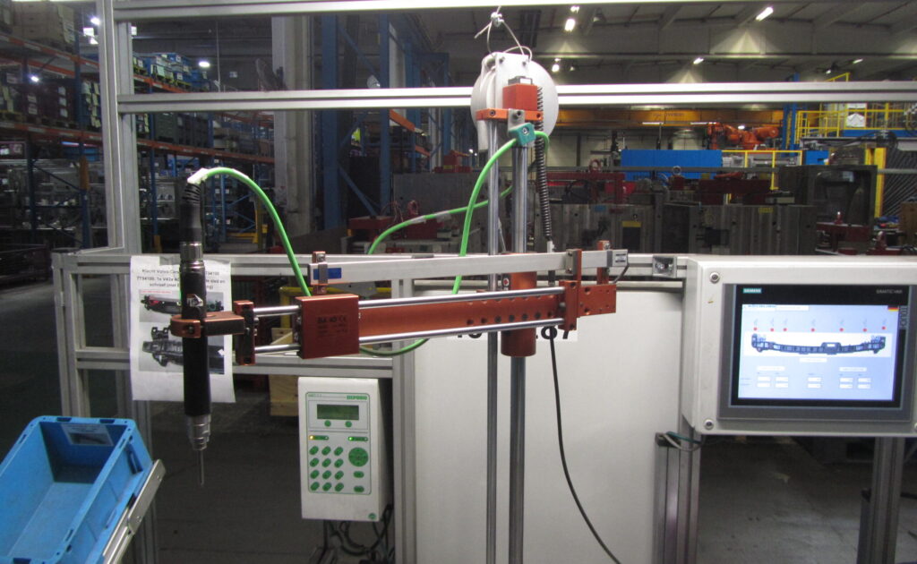 Detailopname van Deprag assemblageoplossing bij industriële AWP-klant voor nauwkeurige en traceerbare productie